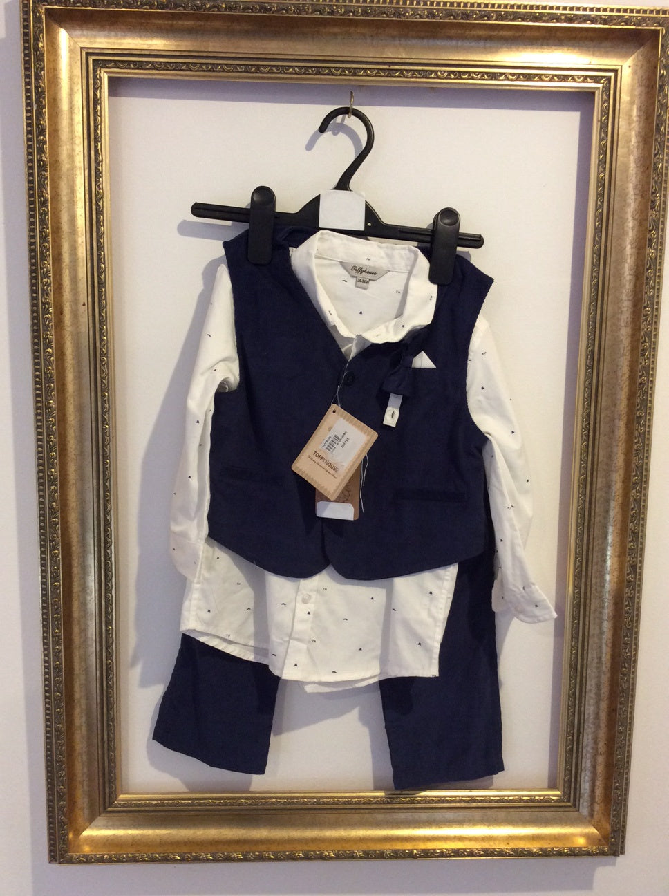 Pre-loved Toffyhouse 3 Piece Set 24-36m with tags
