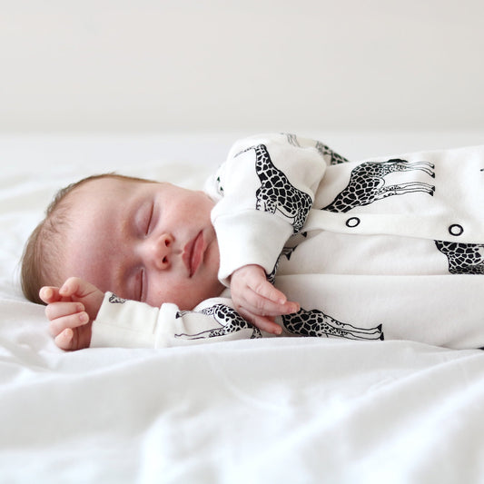 Cotton - Giraffe Sleepsuit